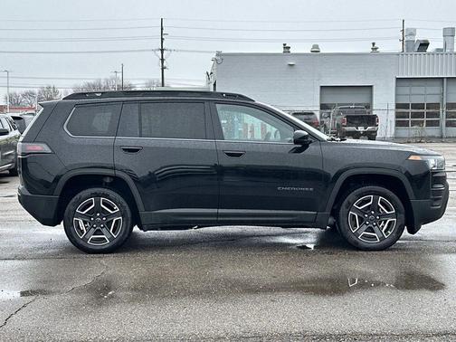 2026 Jeep Cherokee LAREDO/LIMITED