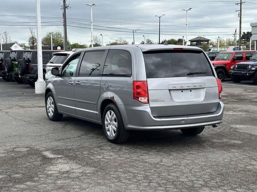 Billet Silver Metallic 2013 Dodge Grand Caravan SE