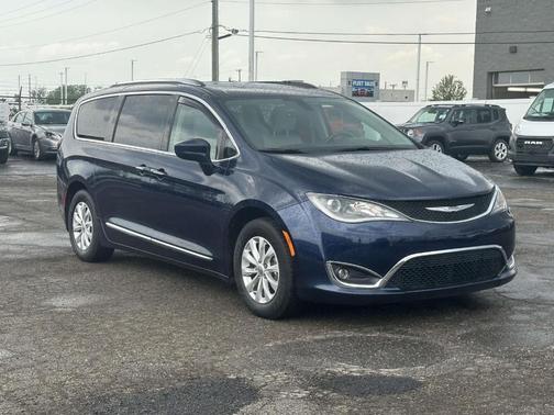 Blue Pearl 2018 Chrysler Pacifica Touring-L Plus