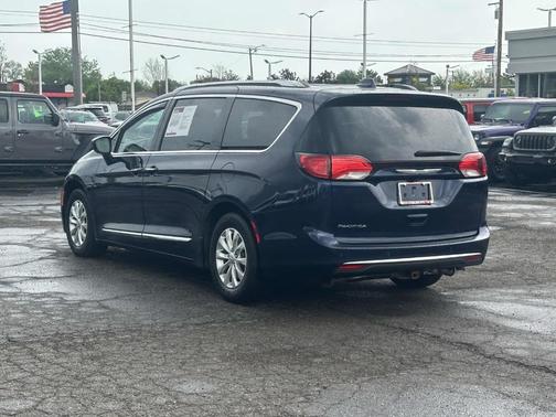 Blue Pearl 2018 Chrysler Pacifica Touring-L Plus