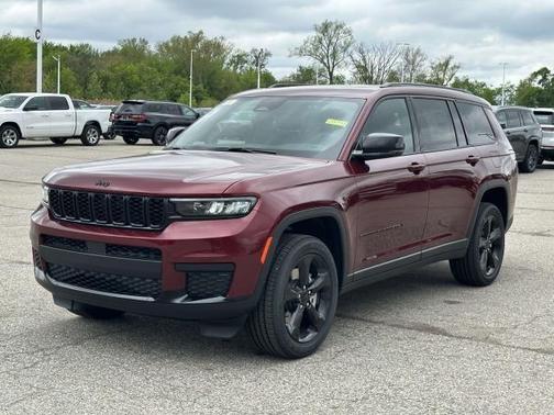 2025 Jeep Grand Cherokee L Laredo