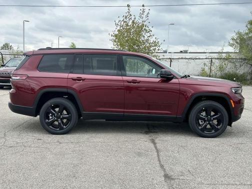 2025 Jeep Grand Cherokee L Laredo