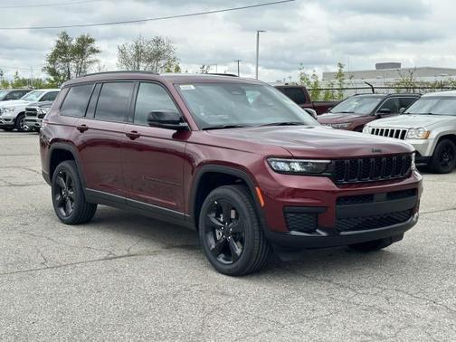 2025 Jeep Grand Cherokee L Laredo