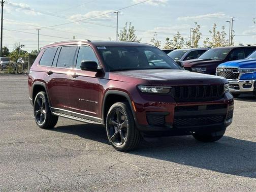 2025 Jeep Grand Cherokee L Laredo