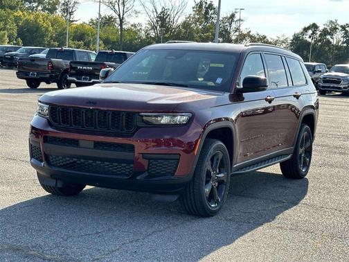 2025 Jeep Grand Cherokee L Laredo
