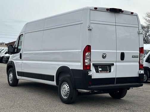 Bright White Clearcoat 2026 RAM ProMaster 2500 High Roof