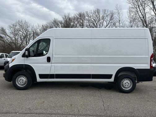 Bright White Clearcoat 2026 RAM ProMaster 2500 High Roof
