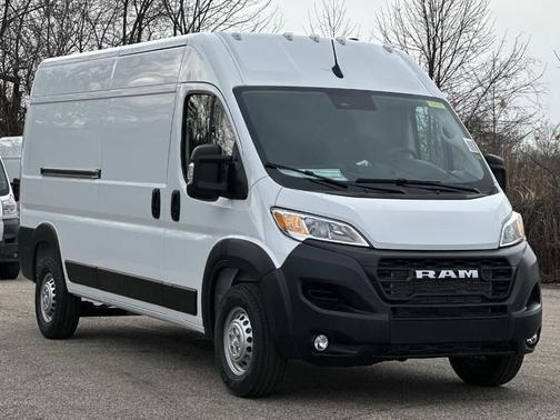 Bright White Clearcoat 2026 RAM ProMaster 2500 High Roof