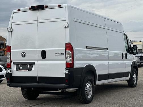 Bright White Clearcoat 2026 RAM ProMaster 2500 High Roof