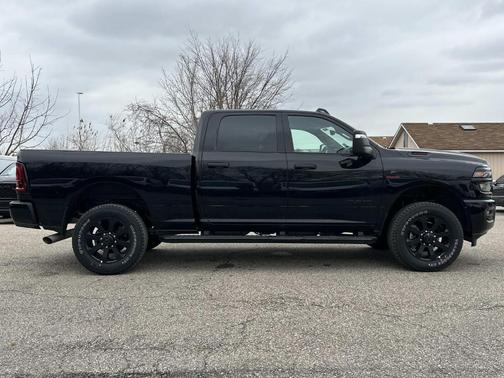 Diamond Black 2026 RAM 3500 Big Horn