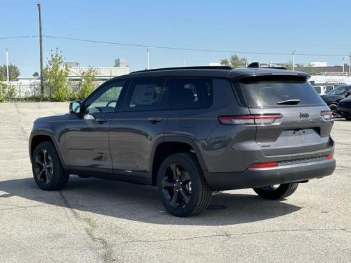 2025 Jeep Grand Cherokee L Laredo
