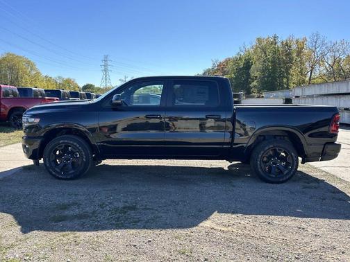 Diamond 2027 RAM 1500 Big Horn/Lone Star