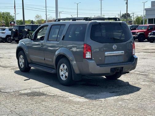 Storm Gray Metallic 2006 Nissan Pathfinder SE