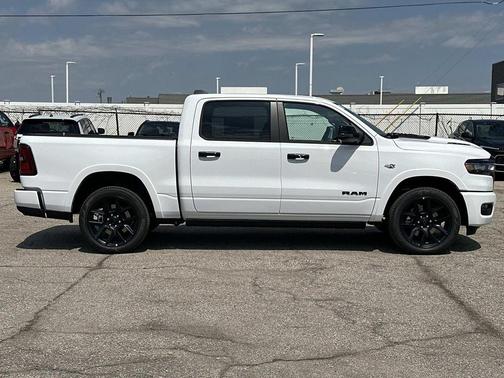 Bright White Clearcoat 2026 RAM 1500 Laramie