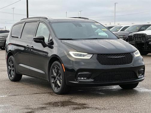 2026 Chrysler Pacifica Limited