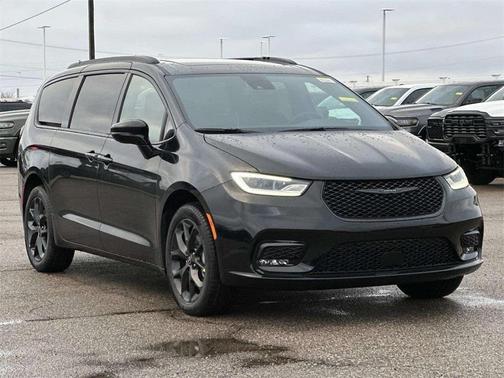 2026 Chrysler Pacifica Limited