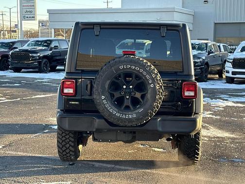 2022 Jeep Wrangler Unlimited Sport