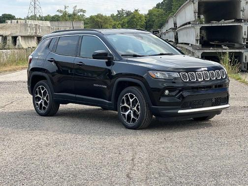 Diamond Black 2026 Jeep Compass Limited
