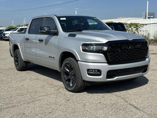 Silver 2027 RAM 1500 Big Horn/Lone Star