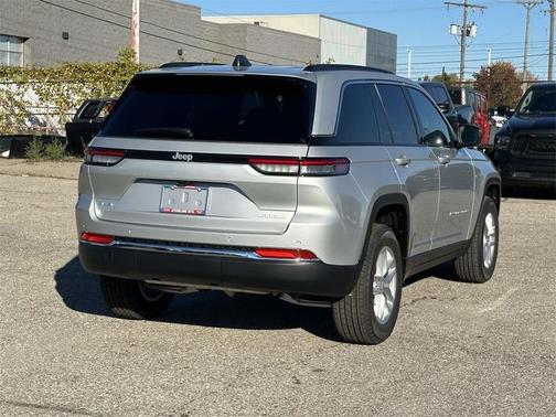 2025 Jeep Grand Cherokee Laredo X