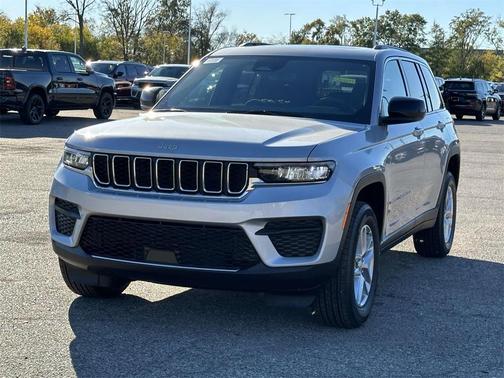 2025 Jeep Grand Cherokee Laredo X