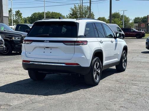 Bright White Clearcoat 2022 Jeep Grand Cherokee 4xe Base