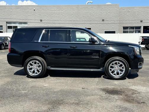 2017 GMC Yukon SLE