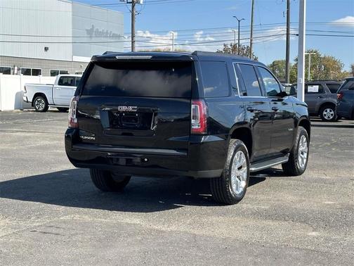 2017 GMC Yukon SLE