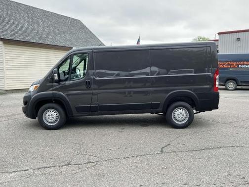 2025 RAM ProMaster 1500 Low Roof