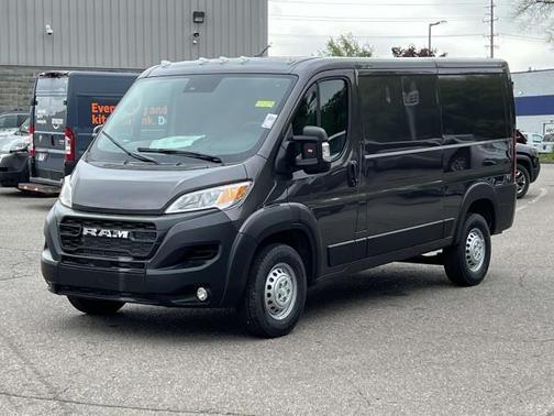 2025 RAM ProMaster 1500 Low Roof
