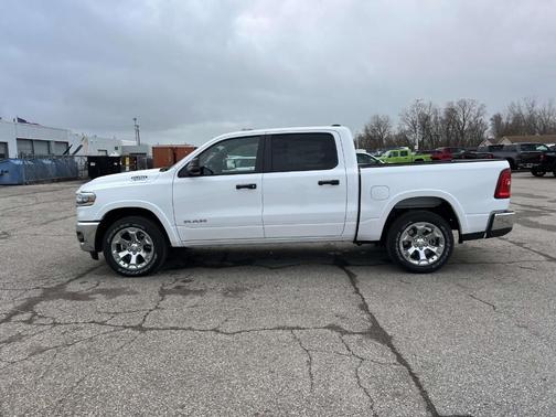 Bright White Clearcoat 2026 RAM 1500 Big Horn/Lone Star