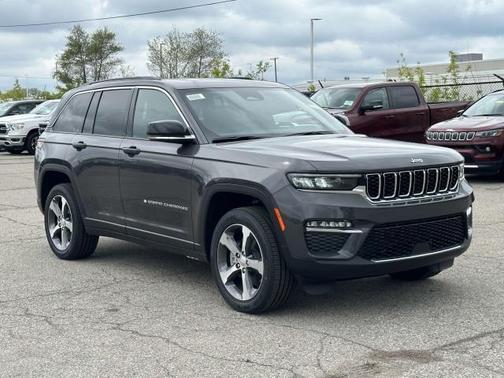 2025 Jeep Grand Cherokee 4xe Base