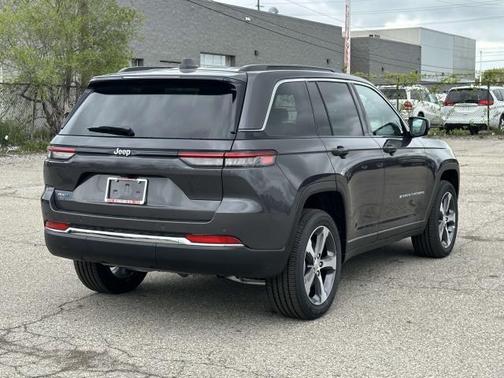 2025 Jeep Grand Cherokee 4xe Base