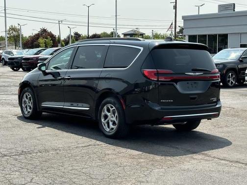 2022 Chrysler Pacifica Limited
