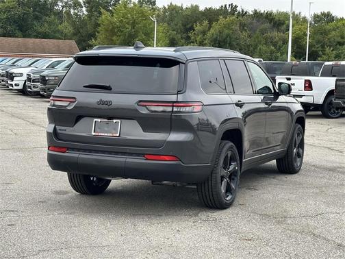 2025 Jeep Grand Cherokee L Laredo