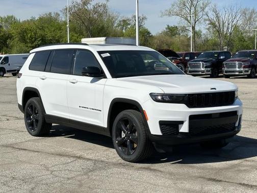 2025 Jeep Grand Cherokee L Laredo