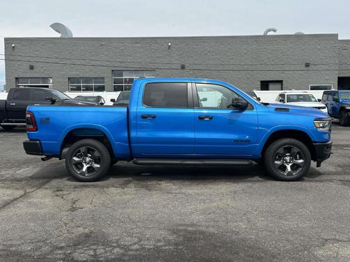 Hydro Blue Pearlcoat 2023 RAM 1500 Big Horn