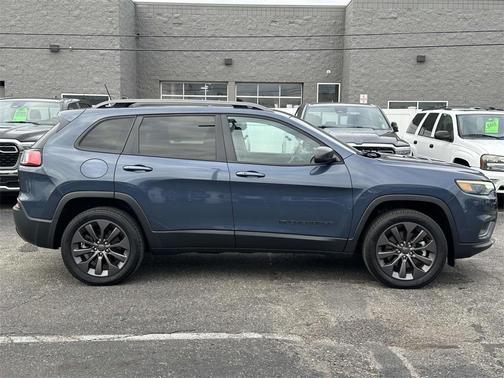2021 Jeep Cherokee Latitude Lux