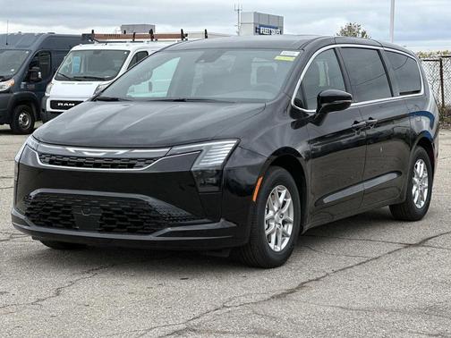Diamond 2027 Chrysler Pacifica SELECT