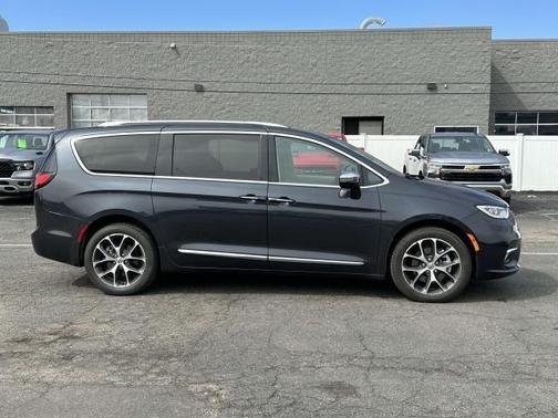 2021 Chrysler Pacifica Limited