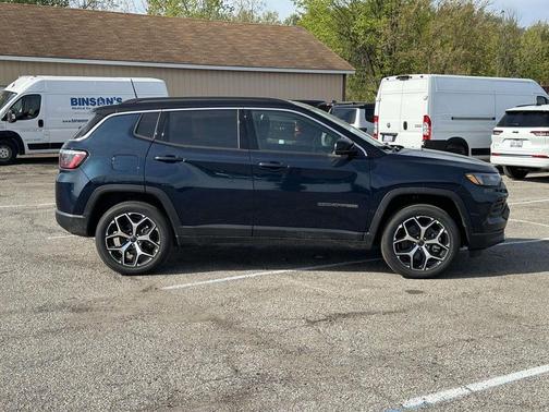 Fathom Blue Pearlcoat 2026 Jeep Compass Limited