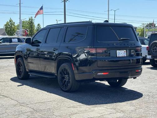 Diamond Black 2024 Jeep Wagoneer Series II