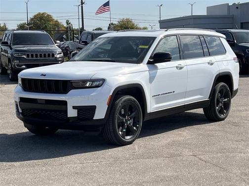 2025 Jeep Grand Cherokee L Laredo