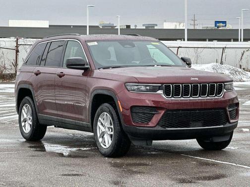 Velvet Red Pearlcoat 2026 Jeep Grand Cherokee Laredo