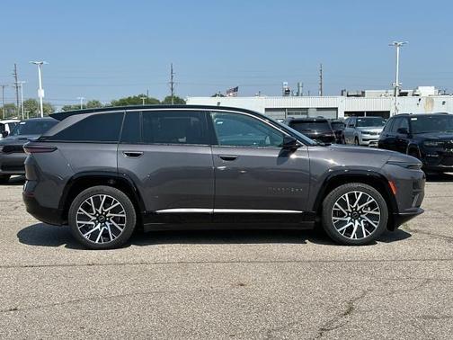 2025 Jeep Wagoneer S Limited