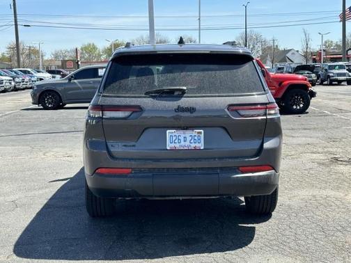 2021 Jeep Grand Cherokee L Laredo
