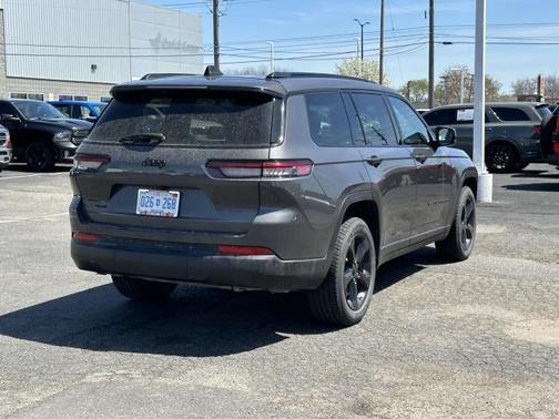 2021 Jeep Grand Cherokee L Laredo