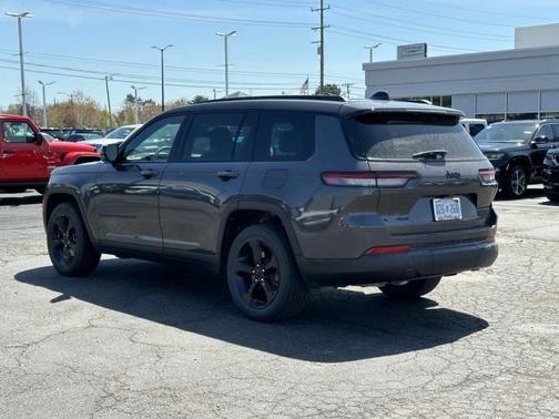 2021 Jeep Grand Cherokee L Laredo