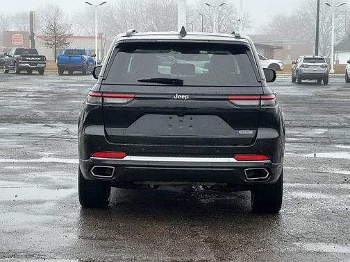 2022 Jeep Grand Cherokee Overland