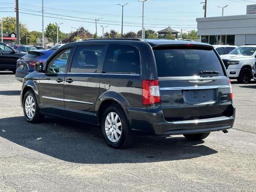2012 Chrysler Town & Country Touring
